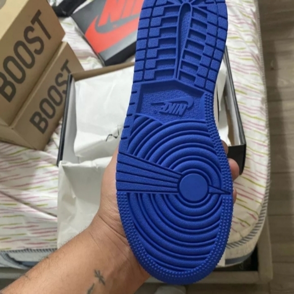 Jordan 1 Retro High Royal Toe - Picture 7 of 7